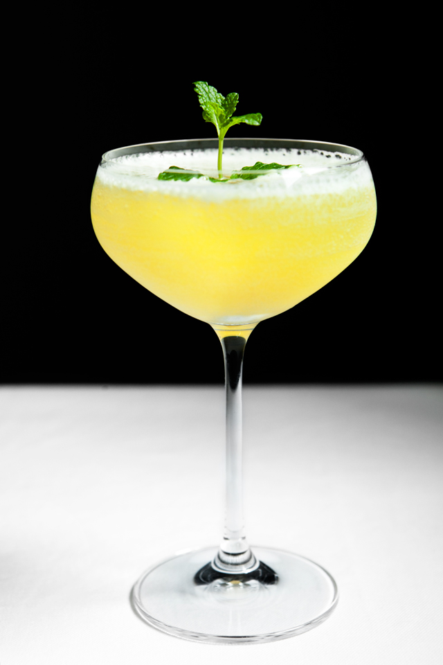 Flirtini - Vodka, Pineapple juice and Champagne. Perfect for spring