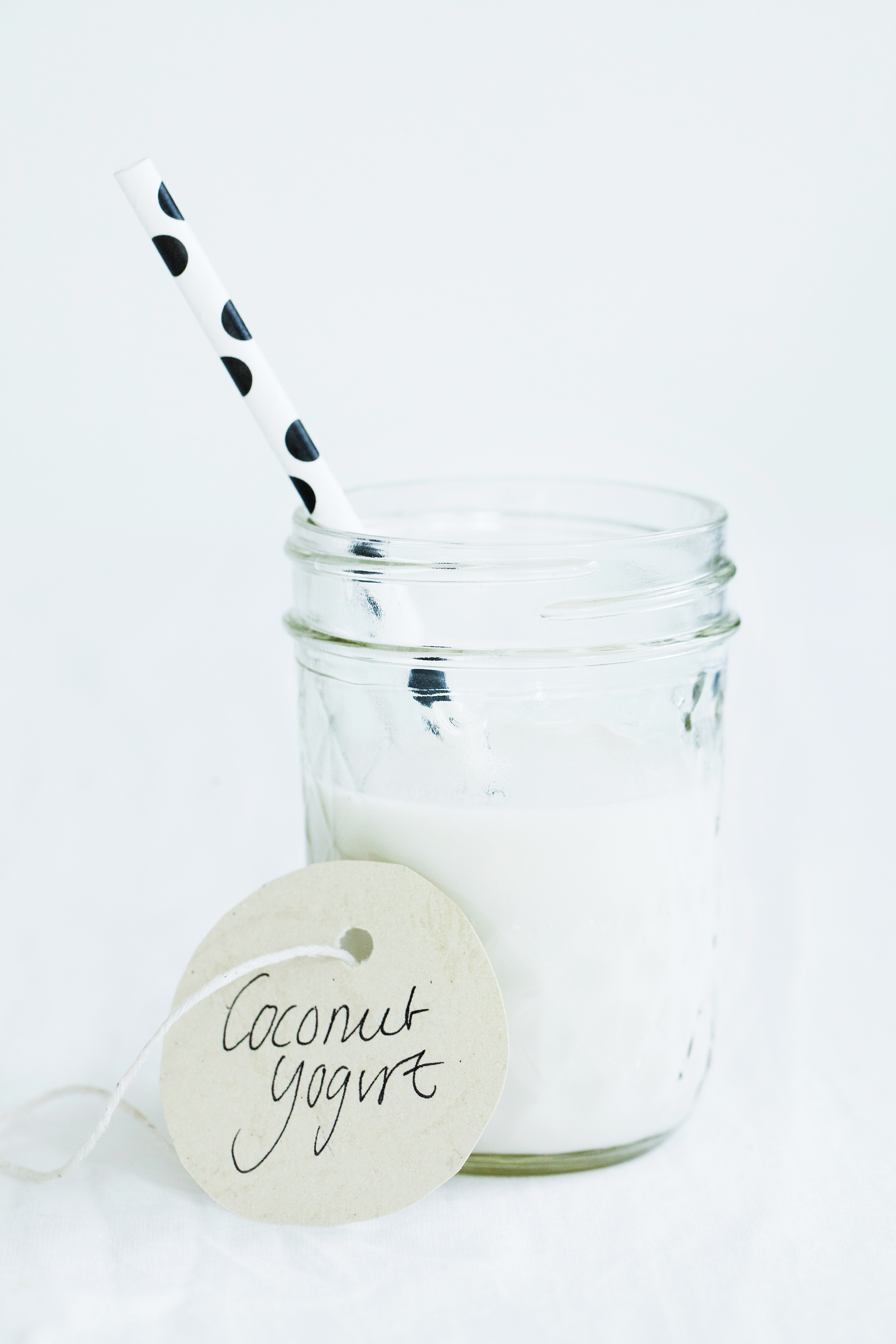 Dairy and Sugar Free Homemade Coconut Yogurt Recipe #modernwifestyle