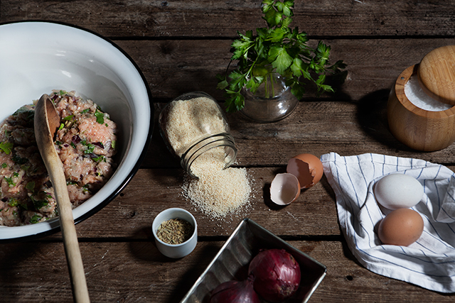 Flavorful and moist italian meatballs