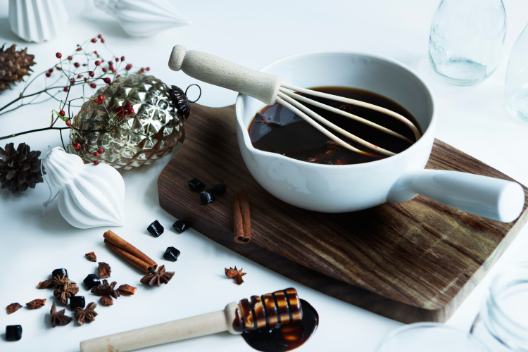 Liquorice Glögg - Hot & Spiced Wine for the Holidays