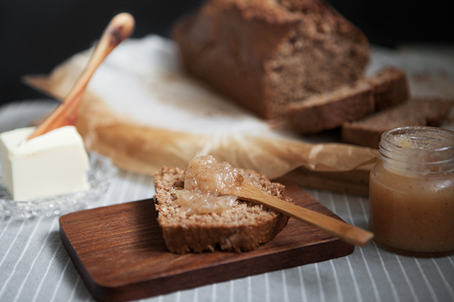 Spice Loaf with Homemade Applesauce