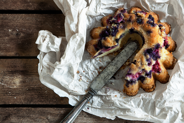 Recipe: Berry & Cardamom Bundt Cake